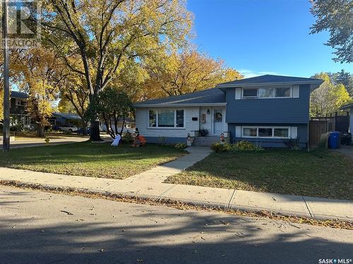 215 Mckee Crescent, Regina, SK 