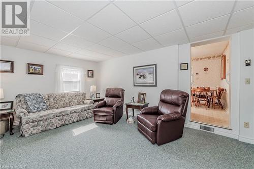 28 Roland Street, Guelph, ON - Indoor Photo Showing Living Room