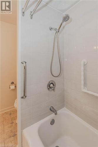 28 Roland Street, Guelph, ON - Indoor Photo Showing Bathroom