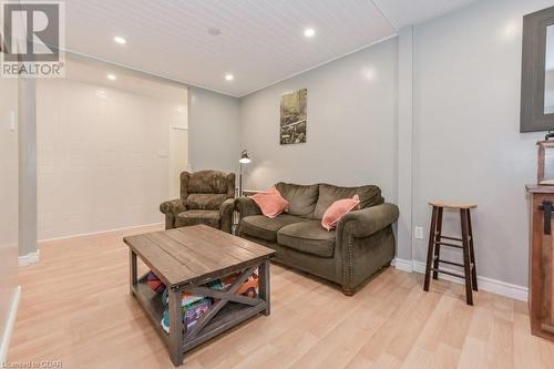 95 Crozier Street, Grand Valley, ON - Indoor Photo Showing Living Room