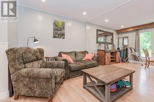 95 Crozier Street, Grand Valley, ON - Indoor Photo Showing Living Room