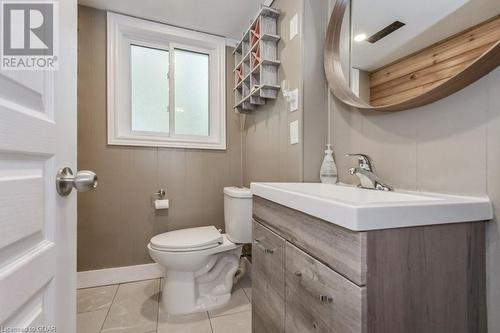 95 Crozier Street, Grand Valley, ON - Indoor Photo Showing Bathroom