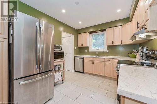 95 Crozier Street, Grand Valley, ON - Indoor Photo Showing Kitchen