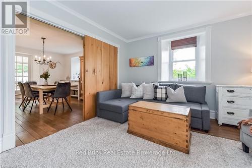 53 Victoria Street, Centre Wellington (Elora/Salem), ON - Indoor Photo Showing Living Room