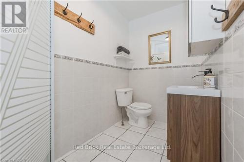 53 Victoria Street, Centre Wellington (Elora/Salem), ON - Indoor Photo Showing Bathroom