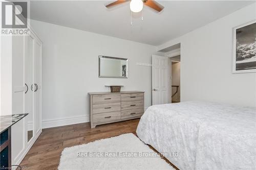 53 Victoria Street, Centre Wellington (Elora/Salem), ON - Indoor Photo Showing Bedroom