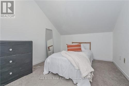 53 Victoria Street, Centre Wellington (Elora/Salem), ON - Indoor Photo Showing Bedroom