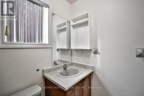 17 Pathmaster Road, Brampton, ON - Indoor Photo Showing Bathroom