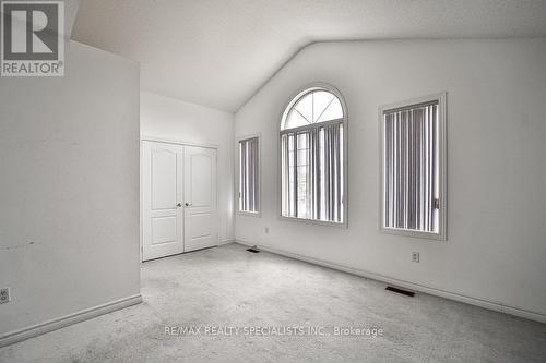 17 Pathmaster Road, Brampton, ON - Indoor Photo Showing Other Room