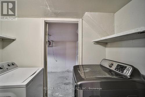 17 Pathmaster Road, Brampton, ON - Indoor Photo Showing Laundry Room