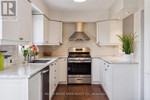 1922 Mapleridge Drive, Peterborough, ON - Indoor Photo Showing Kitchen