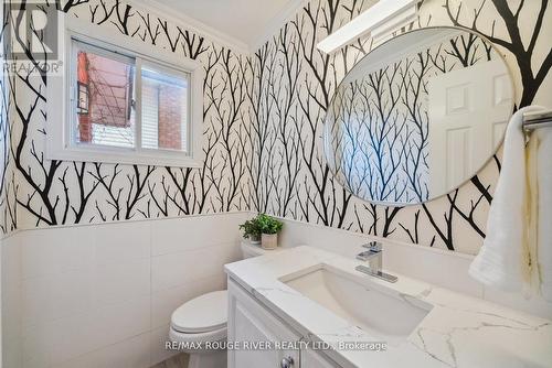 1922 Mapleridge Drive, Peterborough, ON - Indoor Photo Showing Bathroom