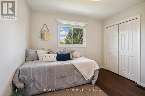 1922 Mapleridge Drive, Peterborough, ON - Indoor Photo Showing Bedroom