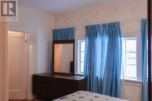 7517 6Th Street, Grand Forks, BC - Indoor Photo Showing Bedroom