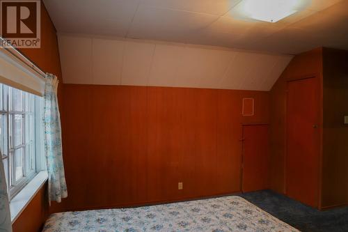 7517 6Th Street, Grand Forks, BC - Indoor Photo Showing Bedroom