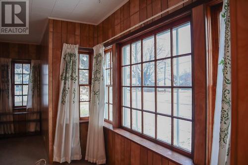 7517 6Th Street, Grand Forks, BC - Indoor Photo Showing Other Room