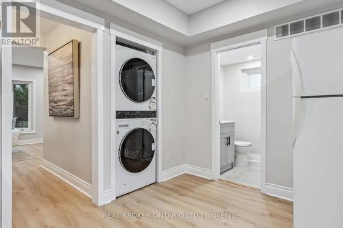 44 Ladysbridge Drive, Toronto, ON - Indoor Photo Showing Laundry Room