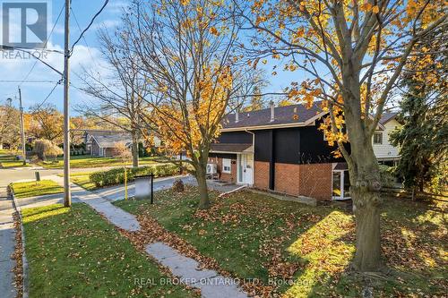 44 Ladysbridge Drive, Toronto, ON - Outdoor