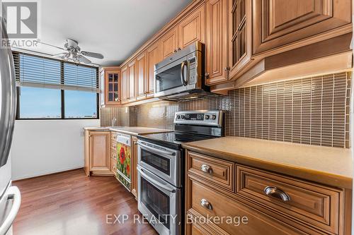 815 - 6500 Montevideo Road, Mississauga, ON - Indoor Photo Showing Kitchen