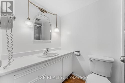 815 - 6500 Montevideo Road, Mississauga, ON - Indoor Photo Showing Bathroom