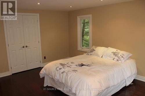 293 Stills Lane, Oakville, ON - Indoor Photo Showing Bedroom