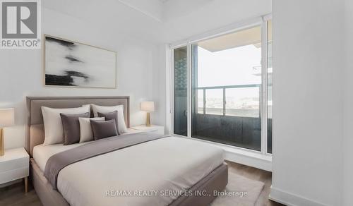 603 - 2481 Taunton Road, Oakville, ON - Indoor Photo Showing Bedroom