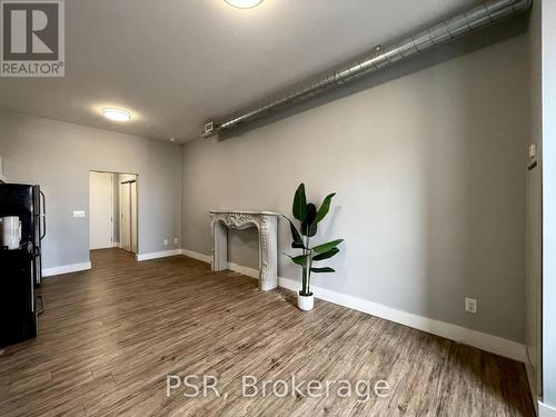 314 - 2870 Dundas Street W, Toronto, ON - Indoor Photo Showing Other Room