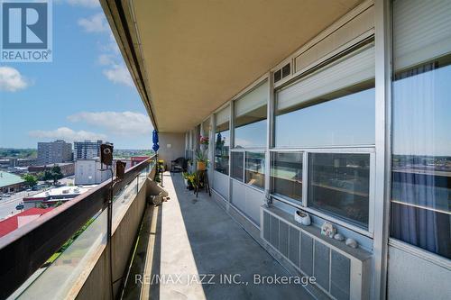 914 - 55 William Street E, Oshawa (Mclaughlin), ON - Outdoor With Balcony With Exterior