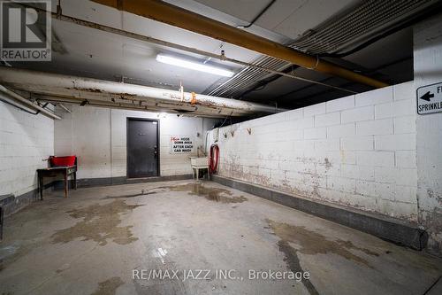 914 - 55 William Street E, Oshawa (Mclaughlin), ON - Indoor Photo Showing Garage