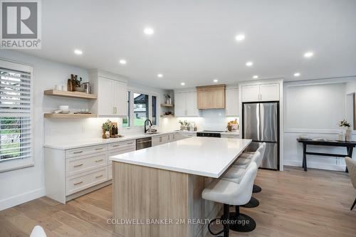 619 Alma Street, Scugog (Port Perry), ON - Indoor Photo Showing Kitchen With Upgraded Kitchen