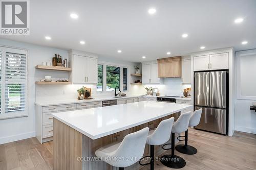 619 Alma Street, Scugog (Port Perry), ON - Indoor Photo Showing Kitchen With Upgraded Kitchen