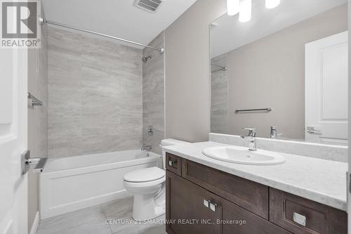 1592 Henrica Avenue, London, ON - Indoor Photo Showing Bathroom