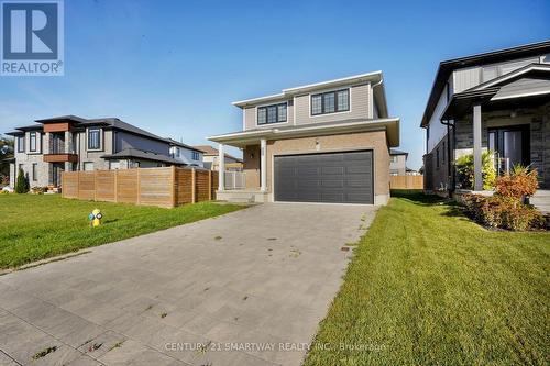 1592 Henrica Avenue, London, ON - Outdoor With Facade