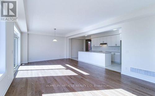 272 Broadacre Drive, Kitchener, ON - Indoor Photo Showing Kitchen