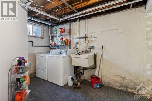 243 Clare Street, Ottawa, ON - Indoor Photo Showing Laundry Room