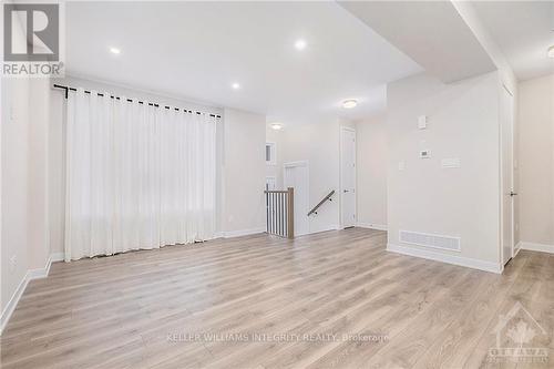 193 Beebalm Crescent, Ottawa, ON - Indoor Photo Showing Other Room