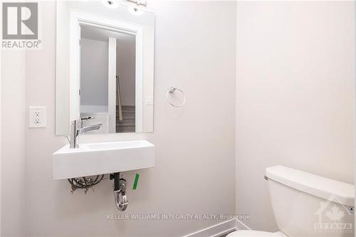 193 Beebalm Crescent, Ottawa, ON - Indoor Photo Showing Bathroom