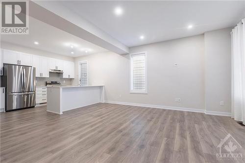 193 Beebalm Crescent, Ottawa, ON - Indoor Photo Showing Kitchen