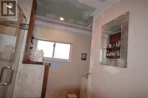 6096 Birch Lane, Lambton Shores, ON - Indoor Photo Showing Bathroom