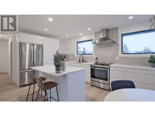 935 Mckay Road, West Kelowna, BC - Indoor Photo Showing Kitchen With Stainless Steel Kitchen With Upgraded Kitchen