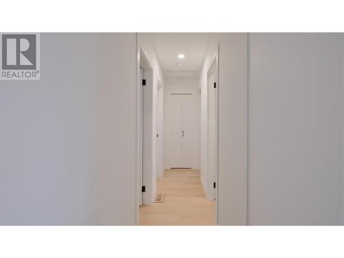 Main Floor Hallway - 935 Mckay Road, West Kelowna, BC - Indoor Photo Showing Other Room