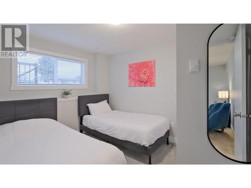 935 Mckay Road, West Kelowna, BC - Indoor Photo Showing Bedroom