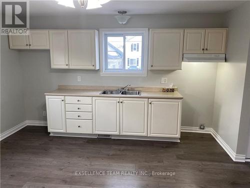 408 Seventh Street, Cornwall, ON - Indoor Photo Showing Kitchen With Double Sink