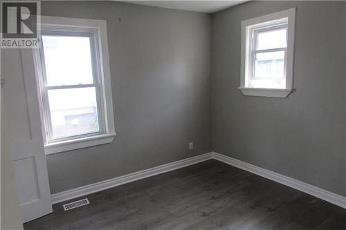 Bedroom - 408 Seventh Street, Cornwall, ON - Indoor Photo Showing Other Room