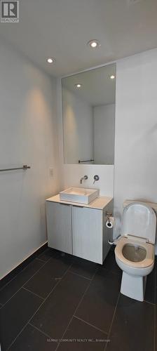 2505 - 159 Dundas Street E, Toronto, ON - Indoor Photo Showing Bathroom