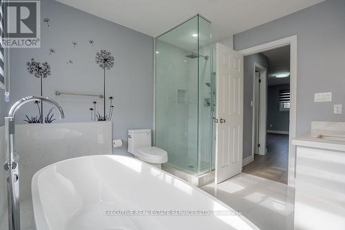 46 Willowbrook Drive, Whitby, ON - Indoor Photo Showing Bathroom