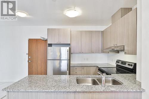 1119 - 8323 Kennedy Road, Markham, ON - Indoor Photo Showing Kitchen With Double Sink With Upgraded Kitchen