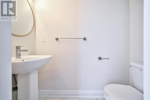 50 - 719 Lawrence Avenue W, Toronto, ON - Indoor Photo Showing Bathroom