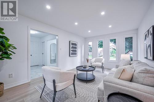 4 Waterwheel Street, Markham, ON - Indoor Photo Showing Living Room