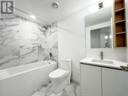 1533 - 1100 Sheppard Avenue W, Toronto, ON - Indoor Photo Showing Bathroom